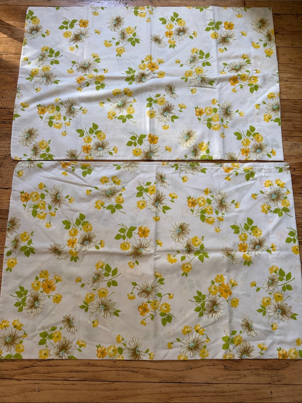 Vintage Floral Pillowcase Set
